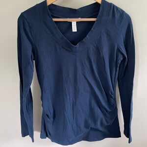 Navy v neck maternity top